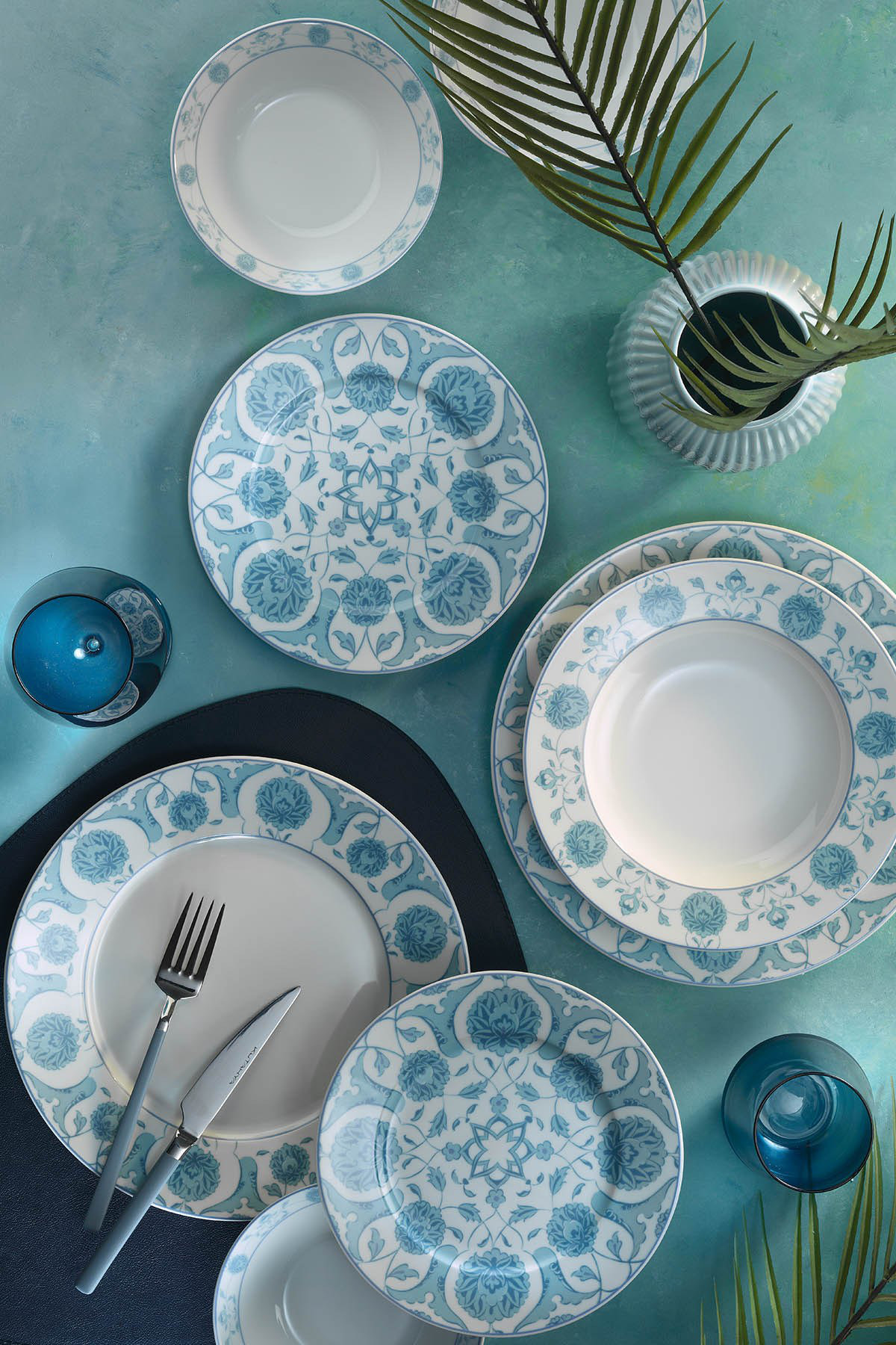 Red Barrel Studio® Dinner Set (24 Pieces) Wayfair