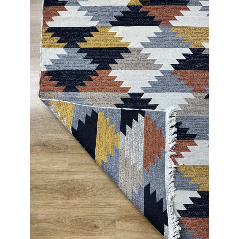 Laurencia Indoor / Outdoor Rug, Runner 2'7" x 9'10"