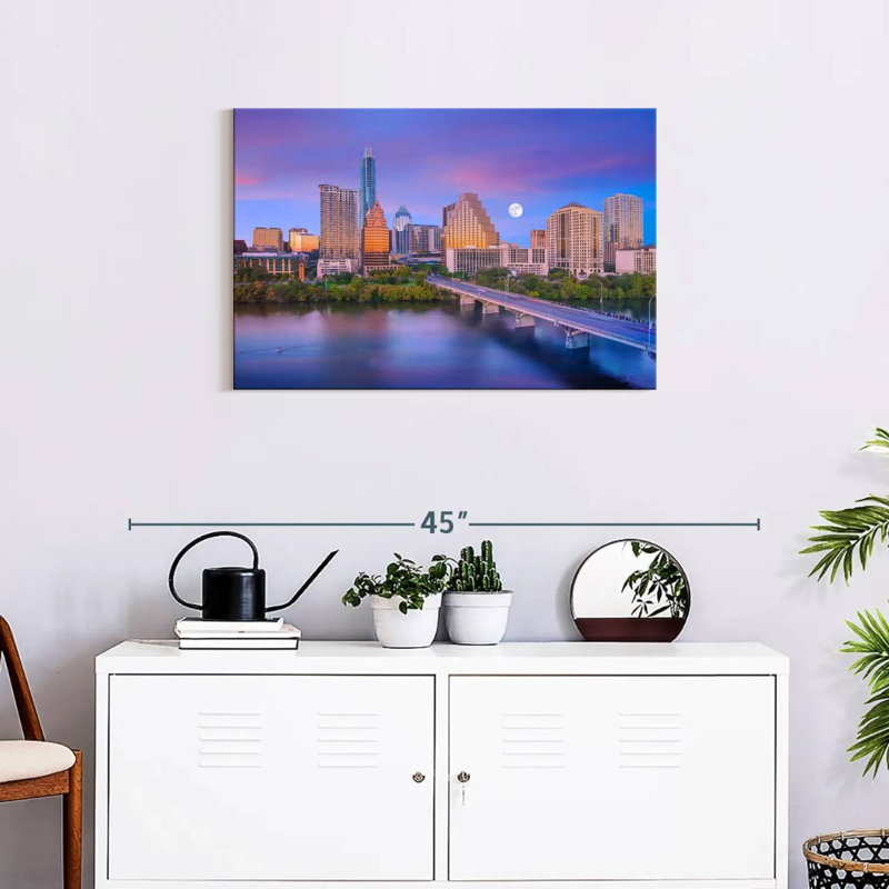 Sireci Austin, 20" H x 30" W