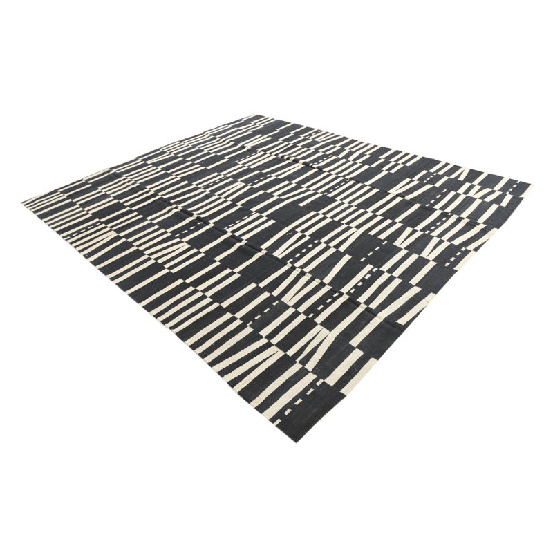 Tapis noir 8 x 10