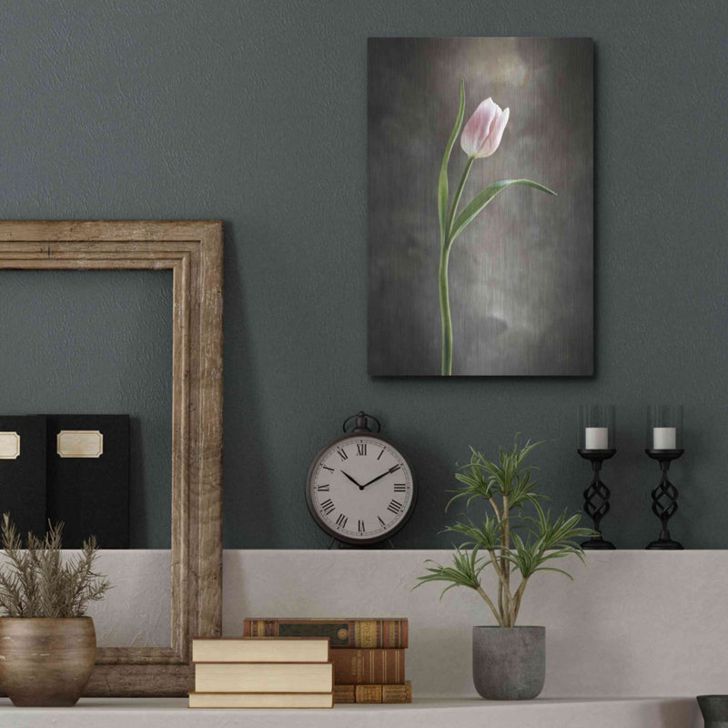 «Spring Tulips I» par Debra Van Swearingen, H 16 po x l 12 po