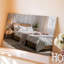 Toile, scène de chambre à coucher sereine avec lit douillet en bois et art mural-1691960365