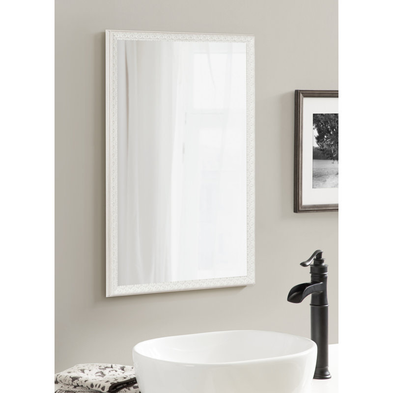 Miroir mural Bedell, Blanc doux, 30 po x 20 po
