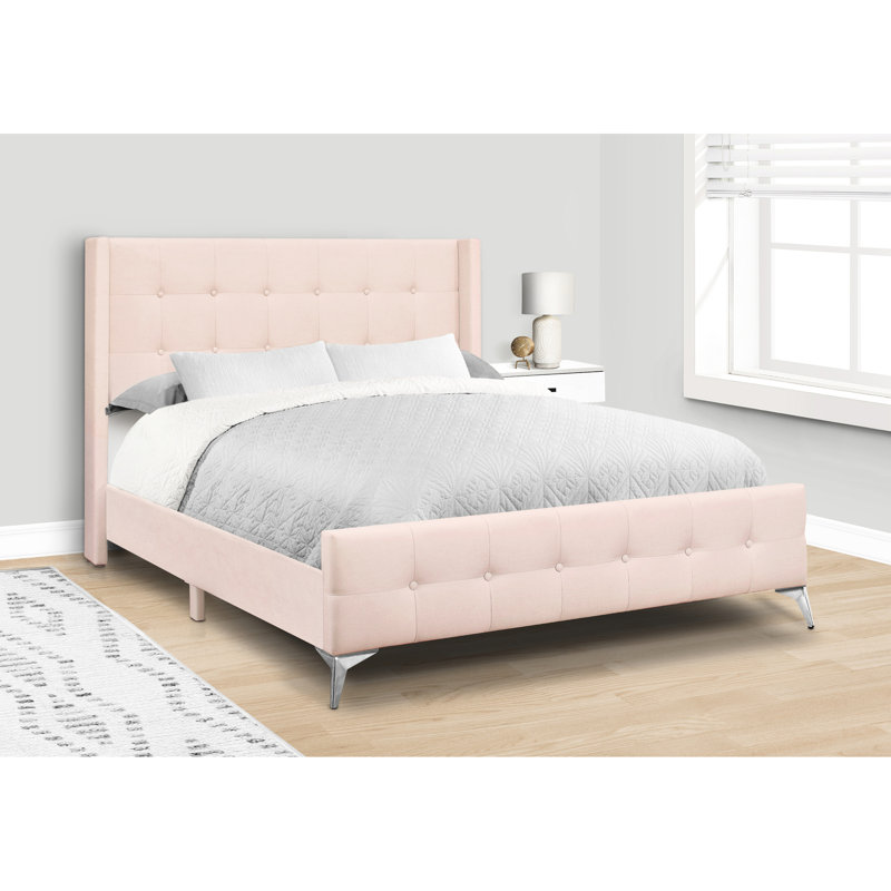 Grand lit contemporain en velours rose avec dossier et structure en métal
