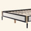 Grand lit avec tête de lit en tissu blanc, cadre champagne argenté et noir-1781186004