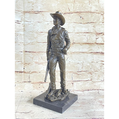 Figurines et sculptures