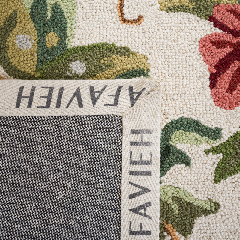 Chelsea Hand Hooked Wool Floral Rug, Rectangle 5'3" x 8'3"