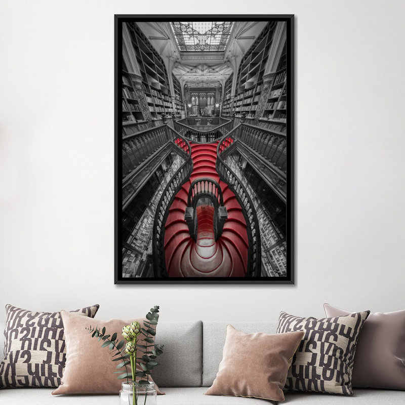 «Lello I» par Moises Levy, impression sur toile tendue sur châssis, H 26 po x l 18 po x P 1,5 po, Toile encadrée noire