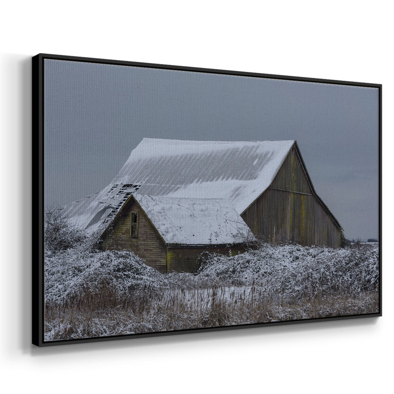 Winter Barn, impression sur toile encadrée, H 27 po x l 41 po x P 2 po, Noir