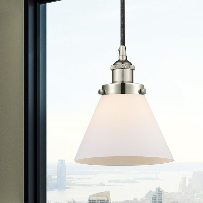 Mini-luminaire suspendu 1 lumière Cone, Blanc, H 9,75 po x l 7,75 po x P 7,75 po, Nickel poli