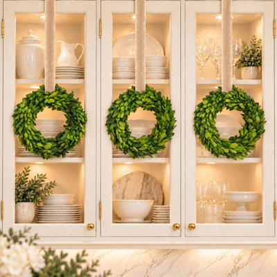 Maison 6" Handcrafted Real Preserved Boxwood Greenery Wreath
