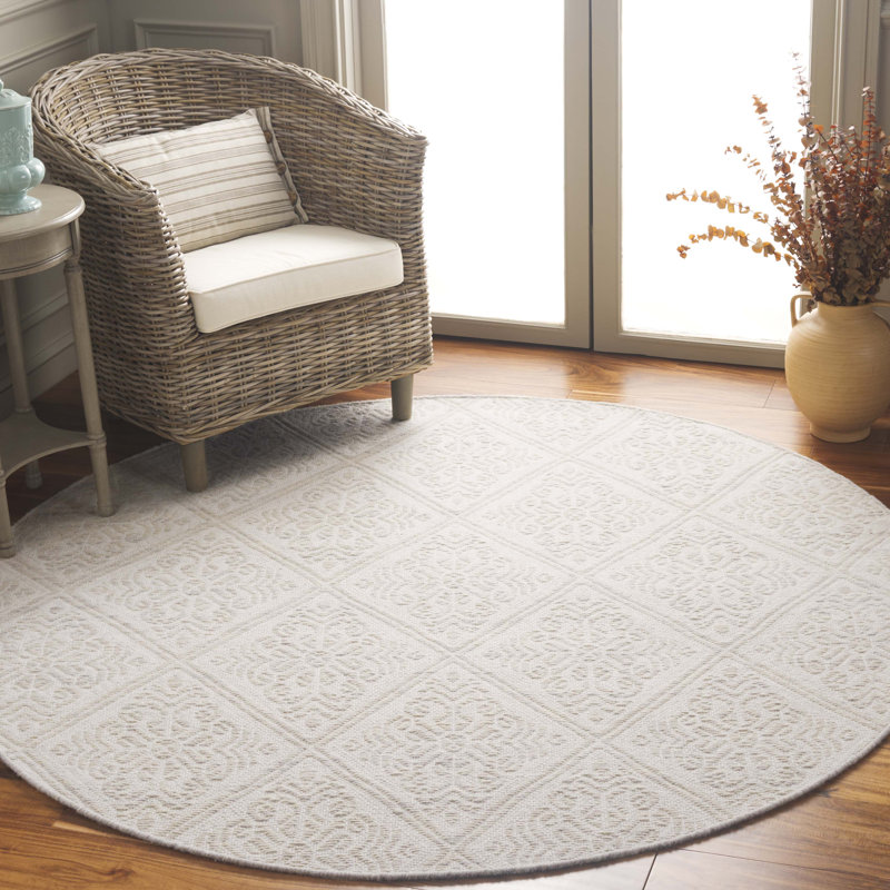 Kornelia Hand Woven Wool Geometric Rug, Round 6'
