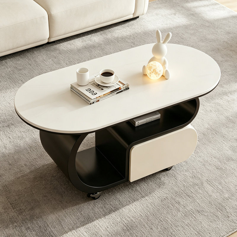 Table basse moderne et minimaliste de style crème