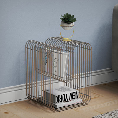 Simple Square Retro End Table, Industrial Side Table for Small Spaces, Sturdy Accent Table for Living Room Bedroom，Easy to Clean