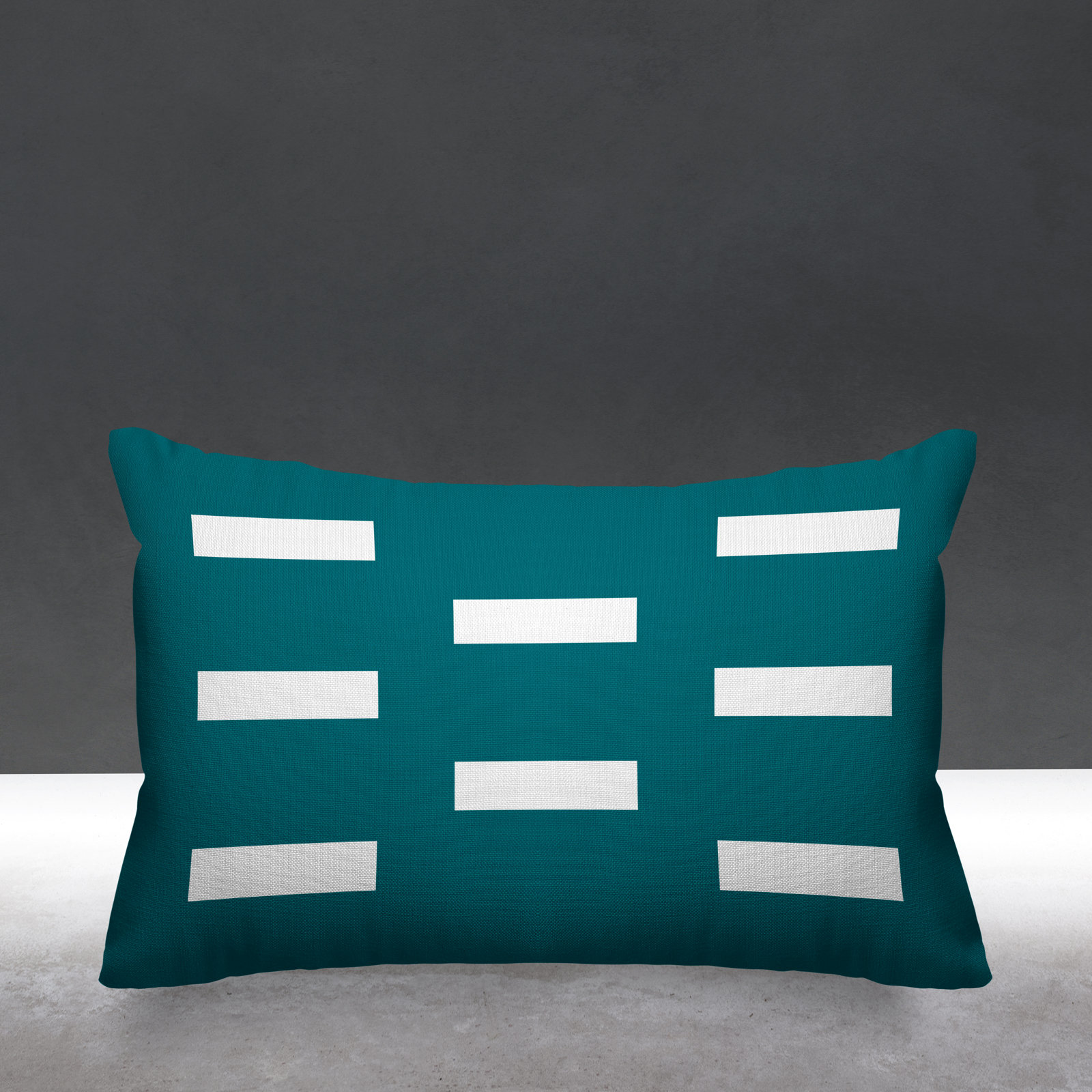 Luella Geometric Indoor/Outdoor Throw Pillow, Green