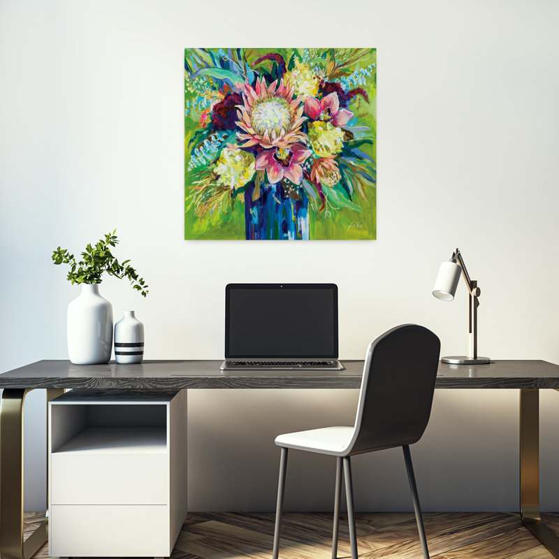 Bouquet contemporain Marias avec art turquoise, H 18 po x l 18 po