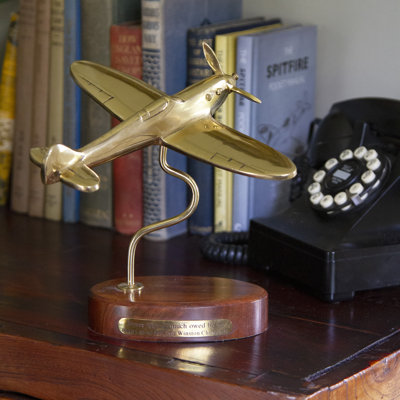 Mordecai Text & Numbers Figurines & Sculptures
