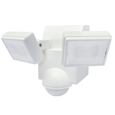 IQ America Motion Security Flood Light 700 Lumen