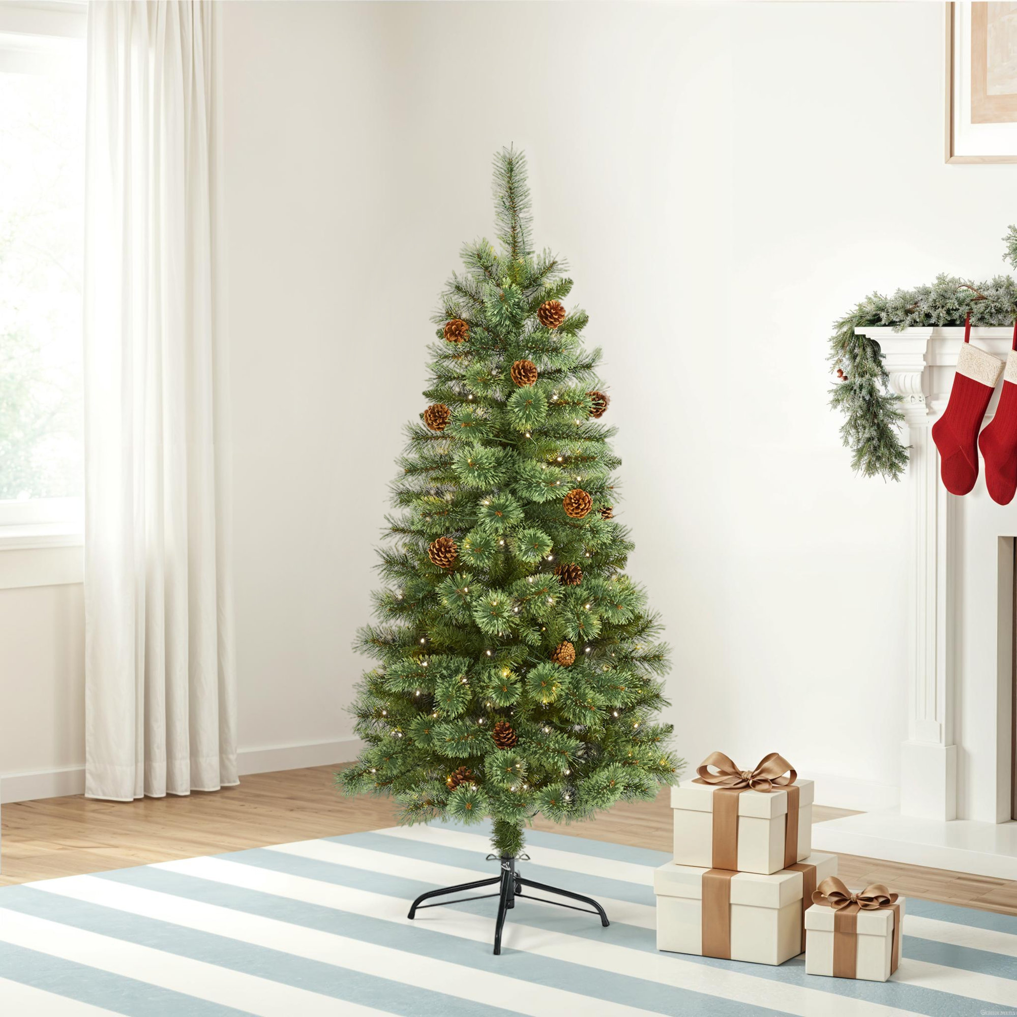 Lighted Artificial Pine Christmas Tree, 5' H