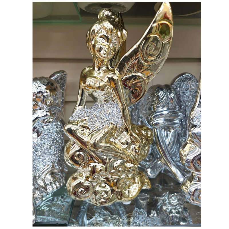 Figurines & Sculptures