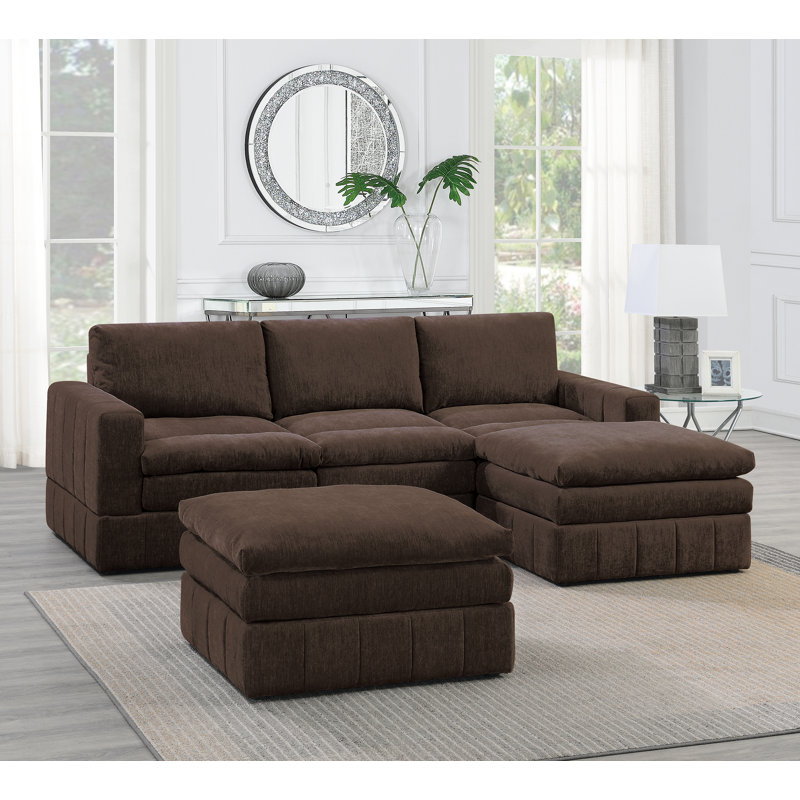 Fauteuil en tissu, Tissu brun