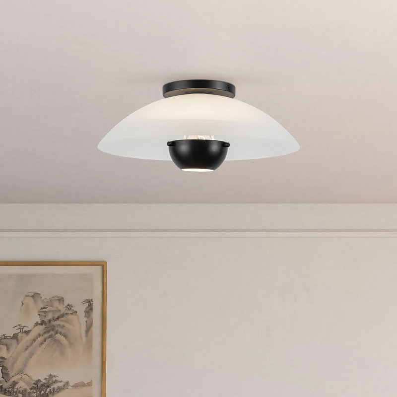 Plafonnier semi-encastré noir 14 po avec abat-jour en verre opale Umbra, Acier et verre, Noir mat