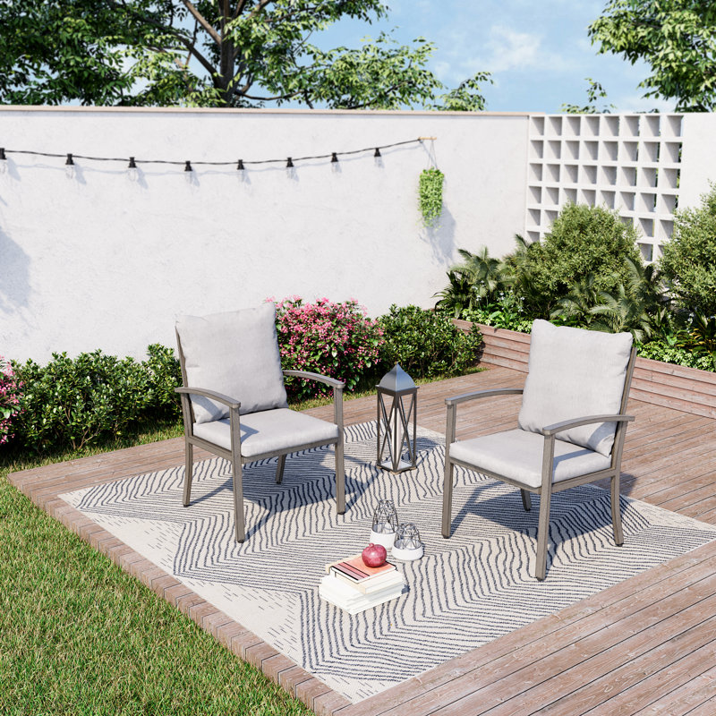 Chaise de patio avec coussin Jeitt