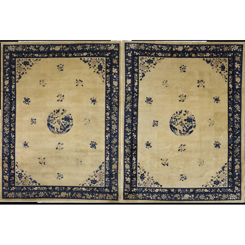 Paire de tapis à médaillon chinois