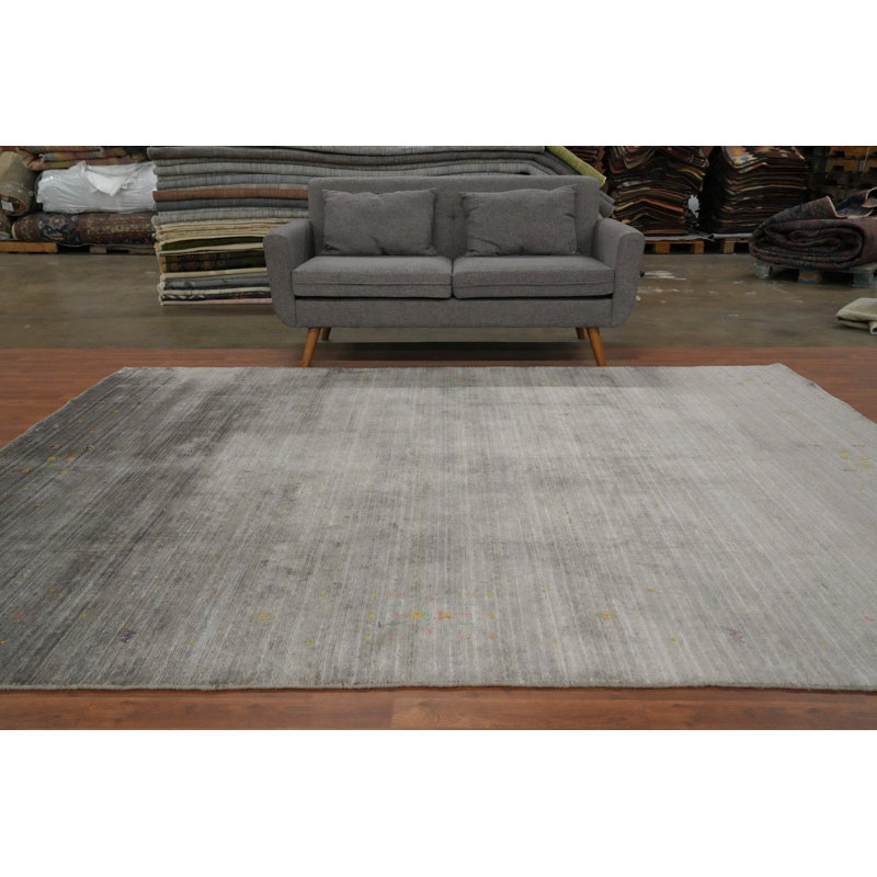 Tapis fabriqué à la main de style Gabbeh 8 x 10 avec des motifs tribaux uniques
