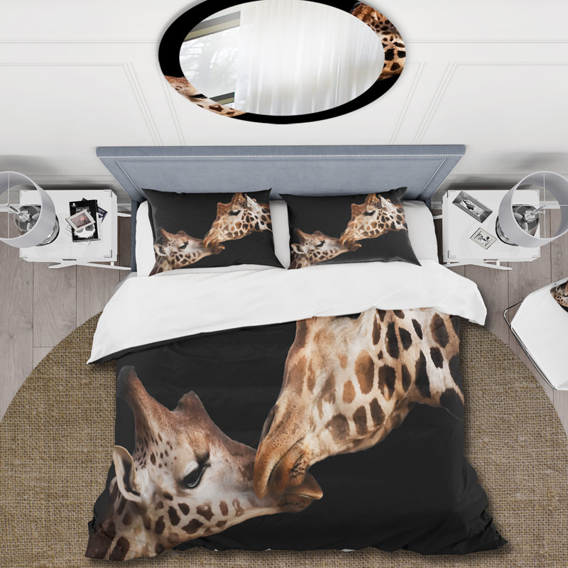 Portrait de deux girafes s'embrassant II - Ensemble de housse de couette Farmhouse - Microfibre de polyester