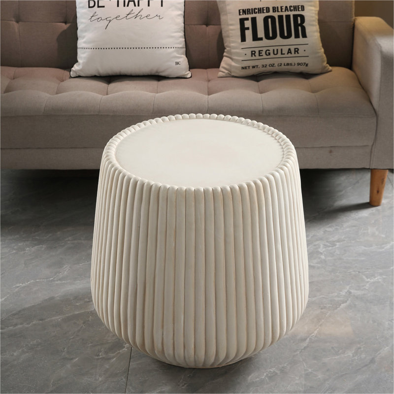 Table de bout ronde effilée en oxyde de magnésium blanc cassé 16,54 po