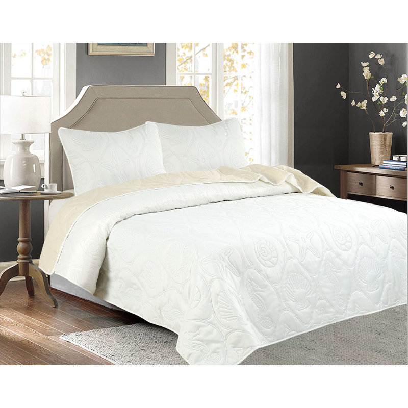 Shell Polyester Animal Print Bedding, White, King Bedspread + 2 Shams