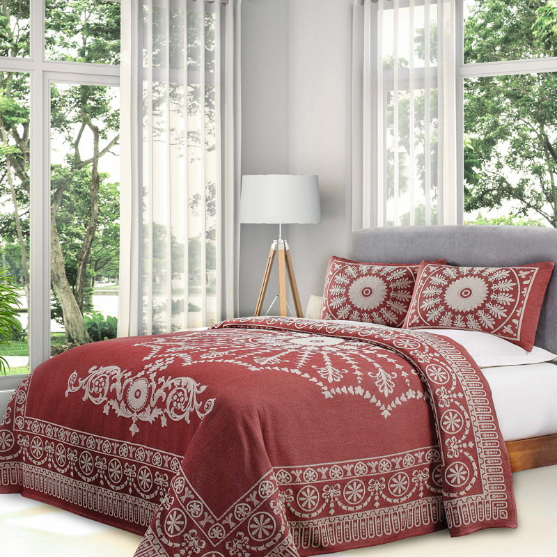 Berry Red Full Cotton Bedspread Set with Medallion Design
