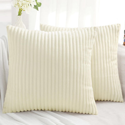 Coussins décoratifs décoratifs 22 x 22, ensemble de 2 housses de coussin moelleuses en flanelle moelleuse à double face pour canapé, décoration intérieure, beige