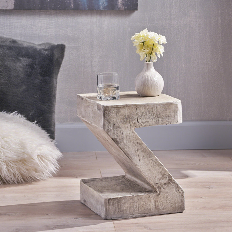 Table d'appoint unique en béton léger avec des touches artistiques pour la décoration intérieure, Gris clair