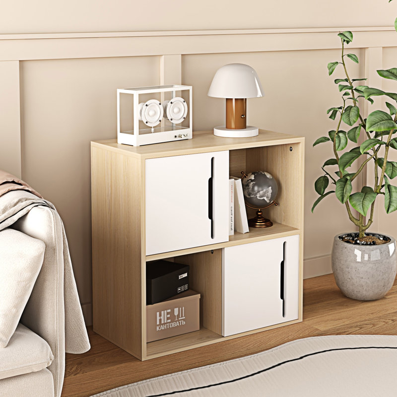 Armoire de rangement en bois avec portes coulissantes