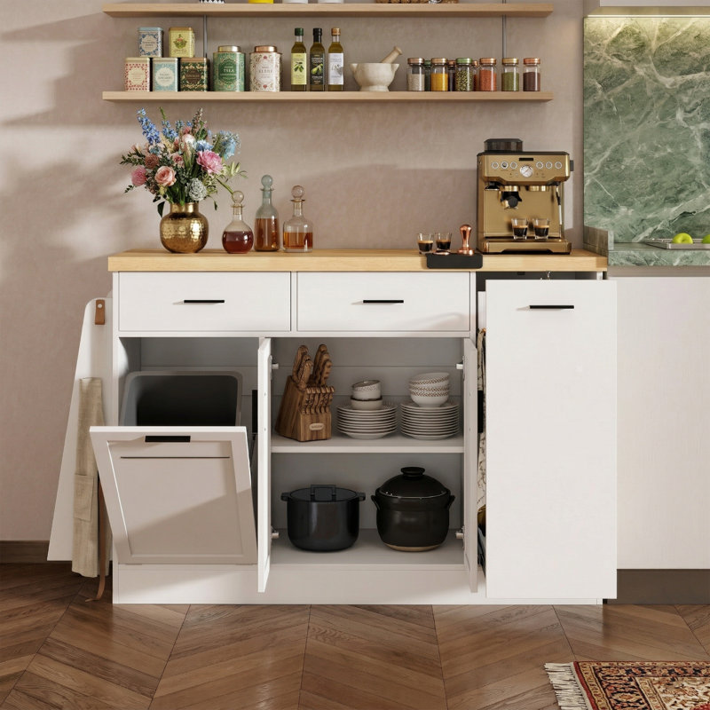 Buffet de cuisine multifonctionnel de 58 po de largeur avec poubelle basculante - Bar à café avec porte coulissante et support à épices à 3 niveaux - Buffet de rangement de 34 po de hauteur - Noir et naturel