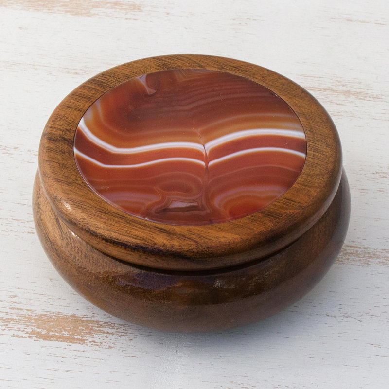 Boîte à bijoux en agate et cèdre