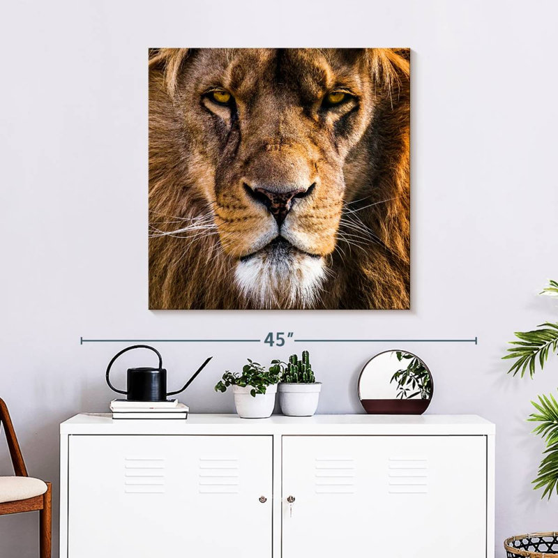 Brampt Regal Lion Head, 30" H x 30" W