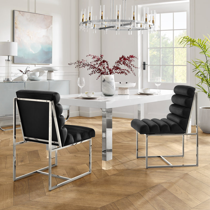 Chaise de salle à manger en velours capitonné Khole, Noir, Chrome