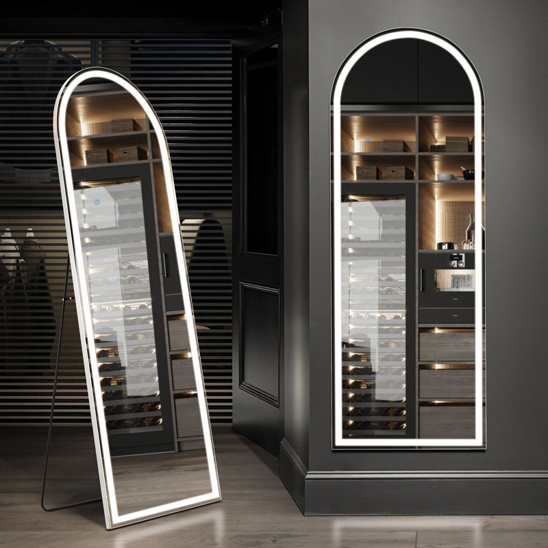 Miroir de plancher arqué en métal à DEL, 60 po x 16 po
