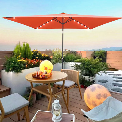 Parasol rectangulaire pour terrasse - 10 x 6,5 pi, DEL à énergie solaire, respirant