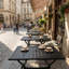 Table de salle à manger 37,01 po carrée noire en métal, table de bistro en acier antirouille avec trou pour parasol pour terrasse de jardin