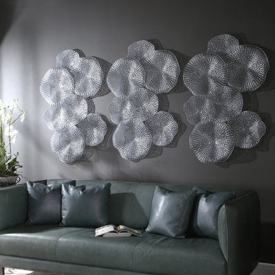 Traditional Abstract Wall Decor on Metal
