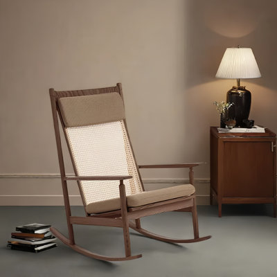 Chaise berçante simple en rotin simple en bois massif