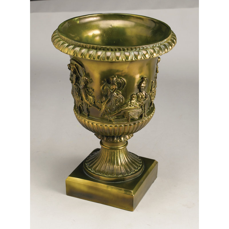 Decorative Urns & Jars