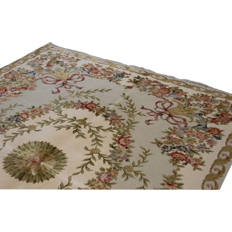 Hand Knotted Area Rug in Gray And Ivory