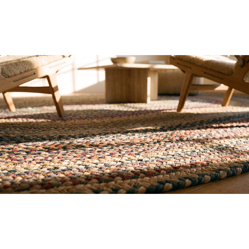 Tapis antique à large tissage plat antique