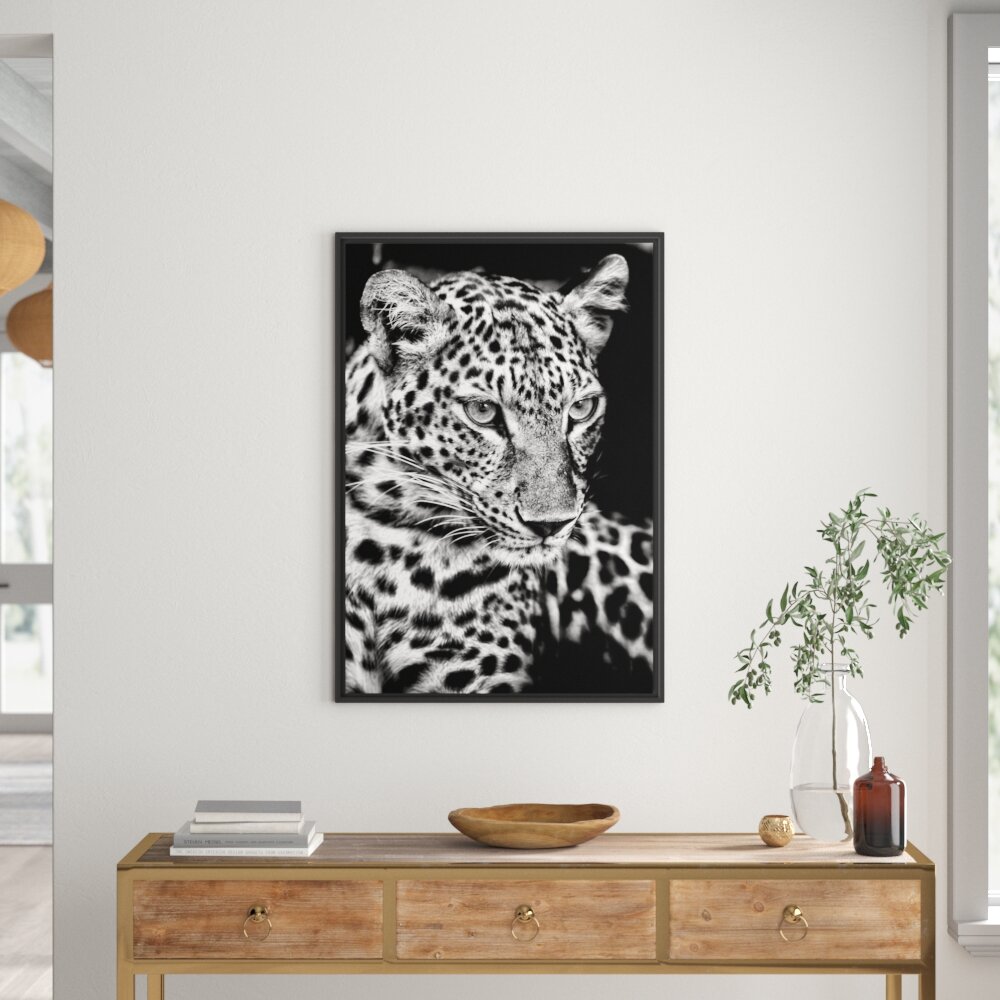 Gerahmtes Wandbild Leopard mit blauen Augen