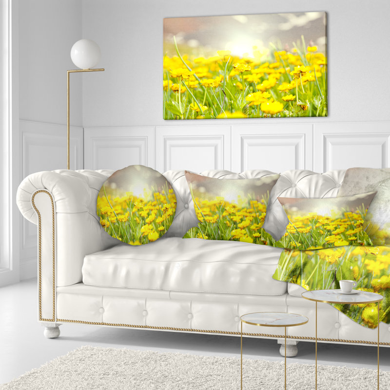 Coussin lombaire floral avec des fleurs